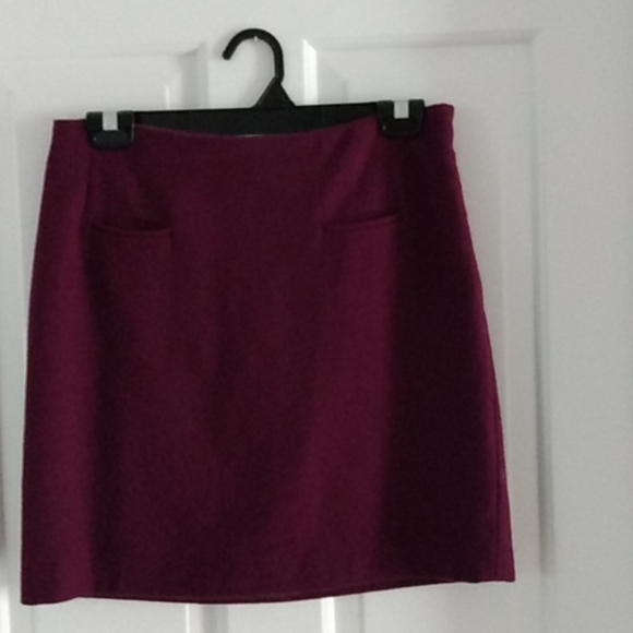 Skirt - Picture 1 of 2